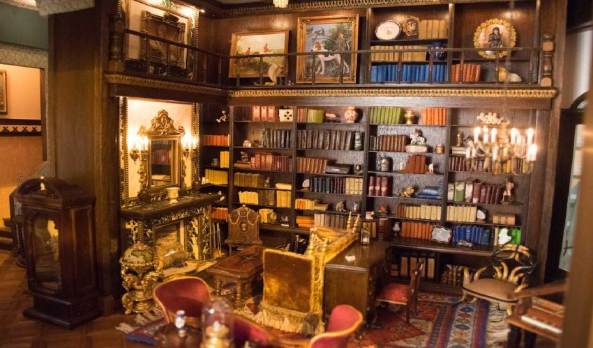 connecticut dollhouse